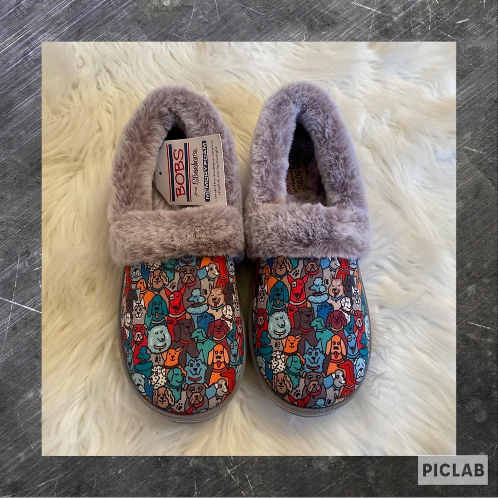 BOBS by Skechers Too Cozy Dog Slippers / Slip On Shoes - Size 6 - NWT